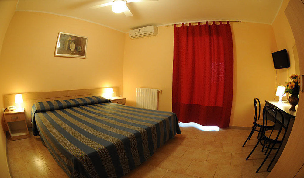 Racar Hotel Фріголе Екстер'єр фото