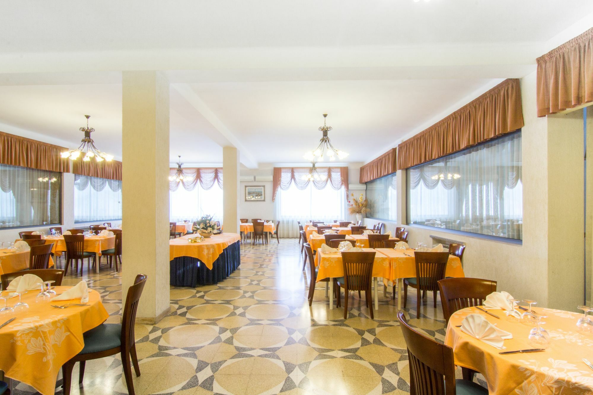 Racar Hotel Фріголе Екстер'єр фото