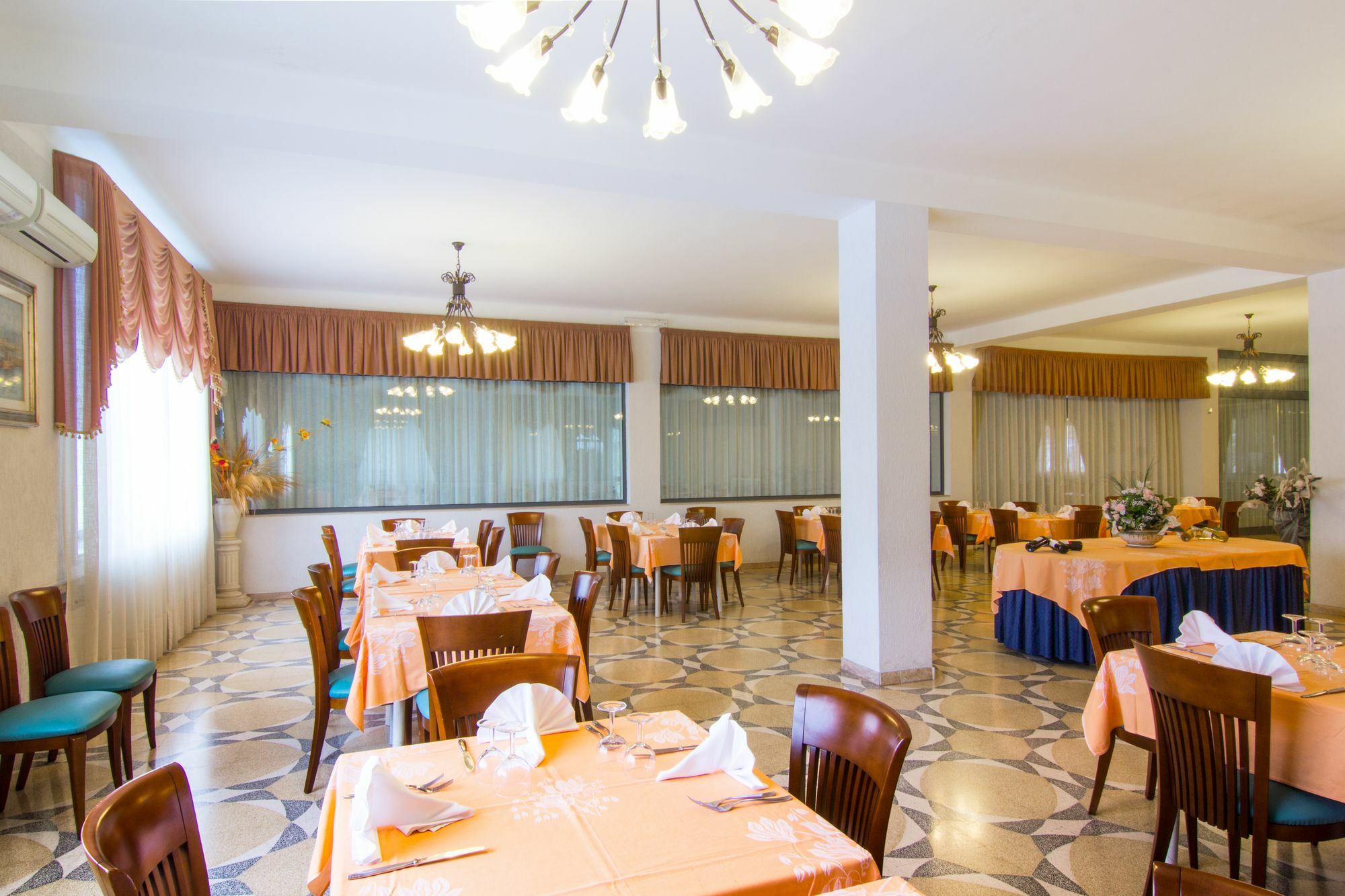 Racar Hotel Фріголе Екстер'єр фото