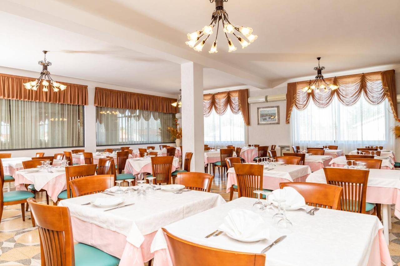 Racar Hotel Фріголе Екстер'єр фото